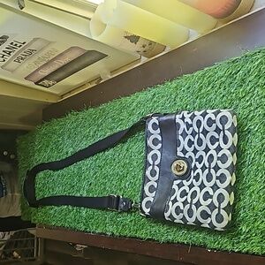 Excellent Used Condition Coach Crossbody Bag